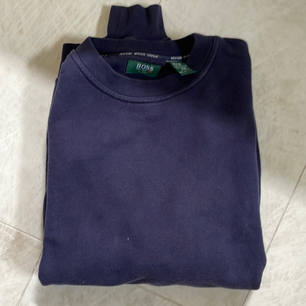 Pre-owned in good condition Hugo Boss golf sweatshirt